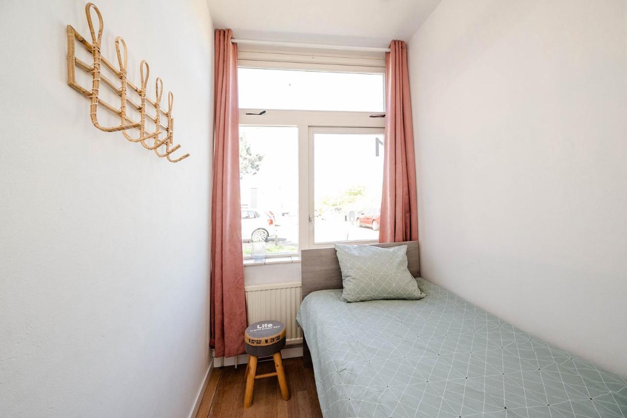Amsterdam Beach Apartment 1, Private Garden Зандфорт Экстерьер фото